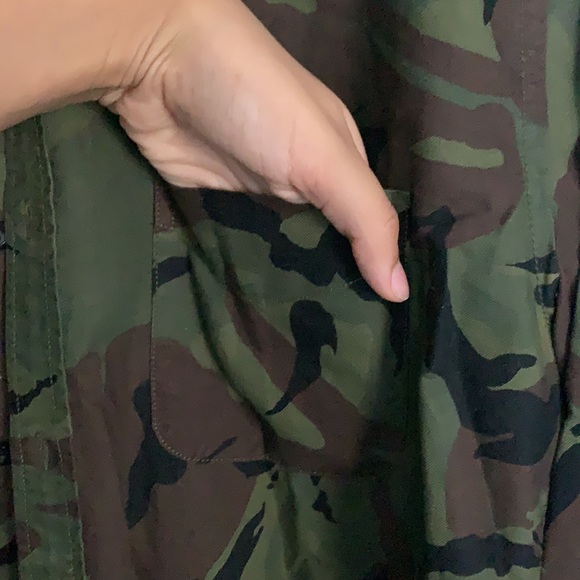 J. CREW SLIM men's camouflage button up - Picture 3 of 3